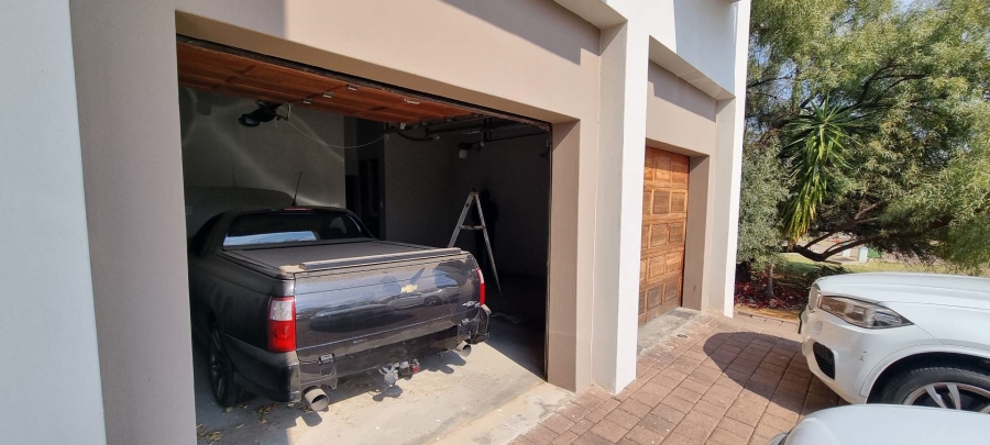 4 Bedroom Property for Sale in Woodland Hills Free State